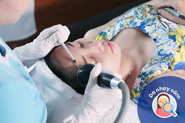 Điện di điều trị hồng ban do mụn (cho da nhạy cảm)