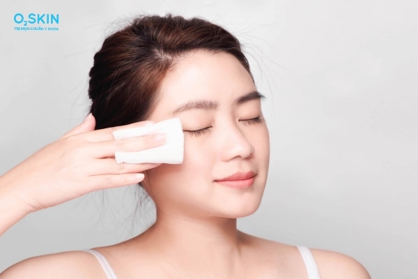 Cách chăm sóc da dầu mụn lỗ chân lông to