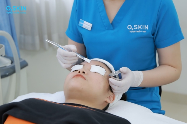 Xử lý mụn mủ chuẩn y khoa