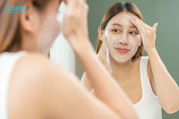 Thâm mụn đỏ có tự hết không