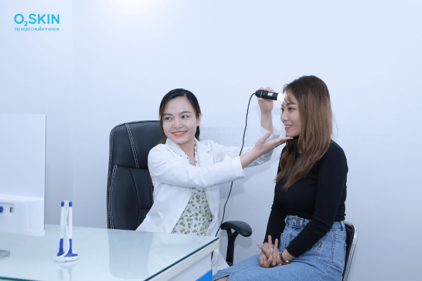 Khám mụn tại O2 SKIN