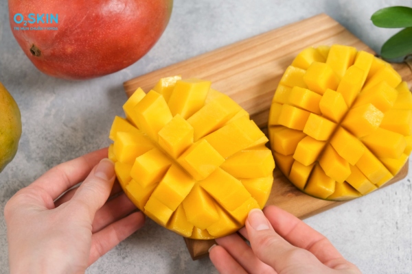 Ăn xoài chín có nổi mụn không