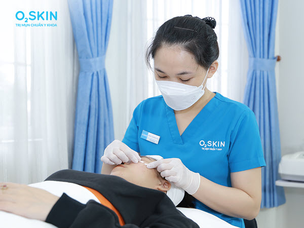 Điều trị mụn tại O2 SKIN