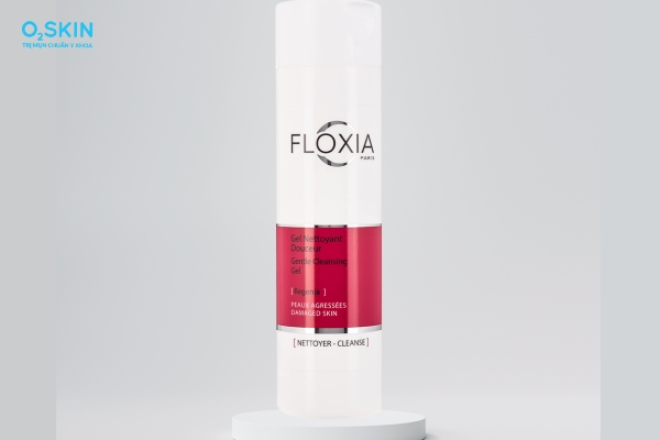 Sữa rửa mặt cho da dầu mụn đầu đen