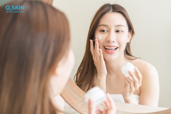 Chăm sóc da bị mụn trứng cá ngứa