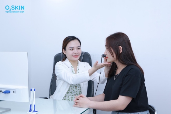 Trị mụn trứng cá ở cổ ở đâu tốt