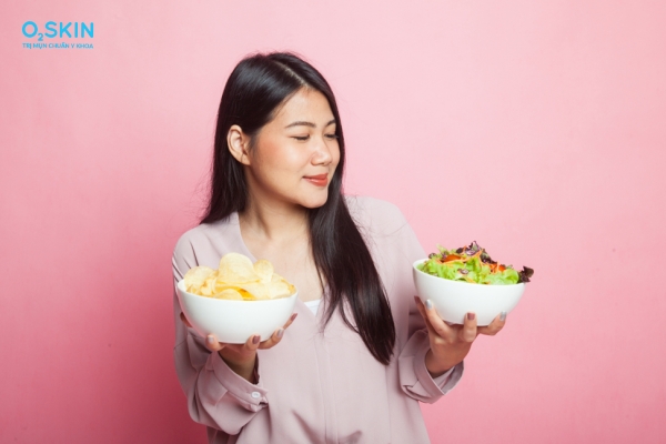 Vì sao bị mụn trứng cá ở tay