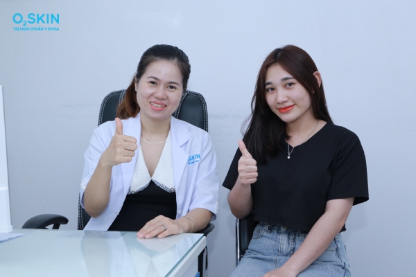 Mụn bọc trong tai khi nào đi khám