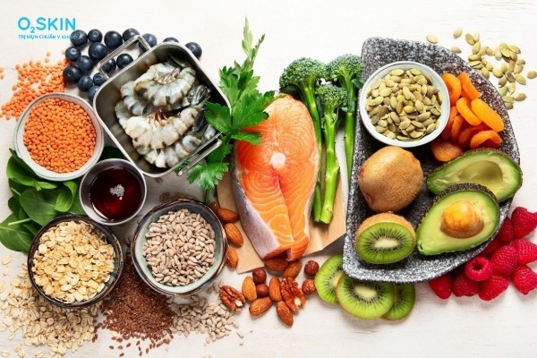 Thực đơn cho mẹ bị mụn trứng cá khi mang thai