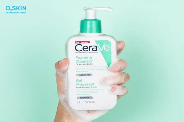 Sữa rửa mặt trị mụn ẩn cho da nhạy cảm