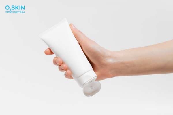 Tiêu chí chọn sữa rửa mặt trị mụn ẩn