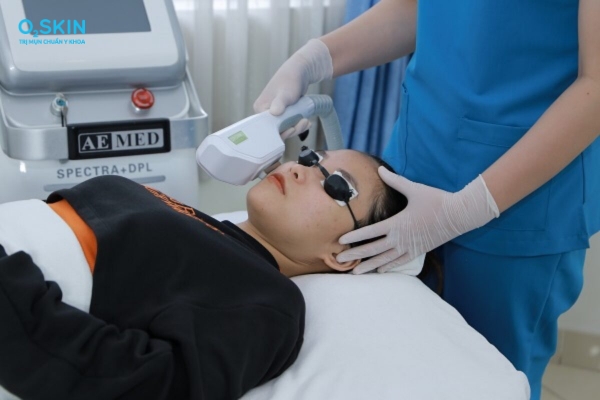 Cách trị mụn dị ứng thời tiết