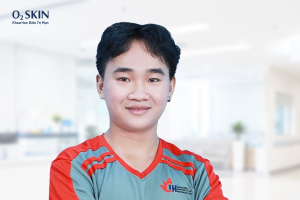 Mụn do tự nặn kéo dài: Nguyên nhân và hướng kiểm soát sau 8 tuần